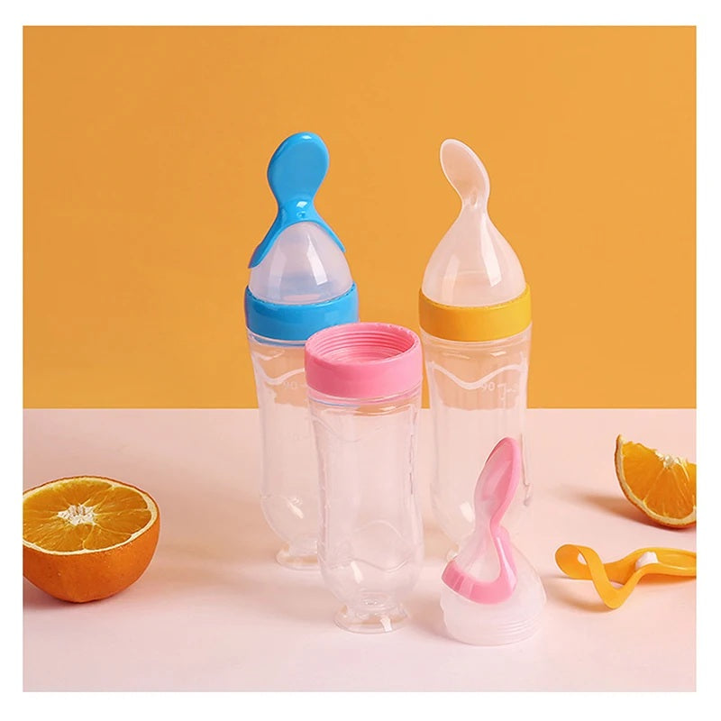 Baby spoon feeder is easy to wash.